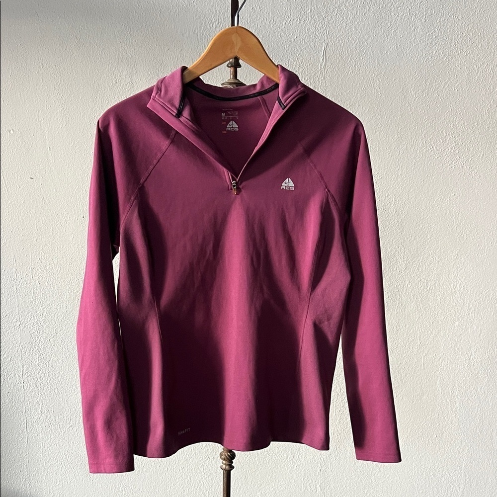 Nike ACG Dri-Fit 1/4 Zip Size Medium